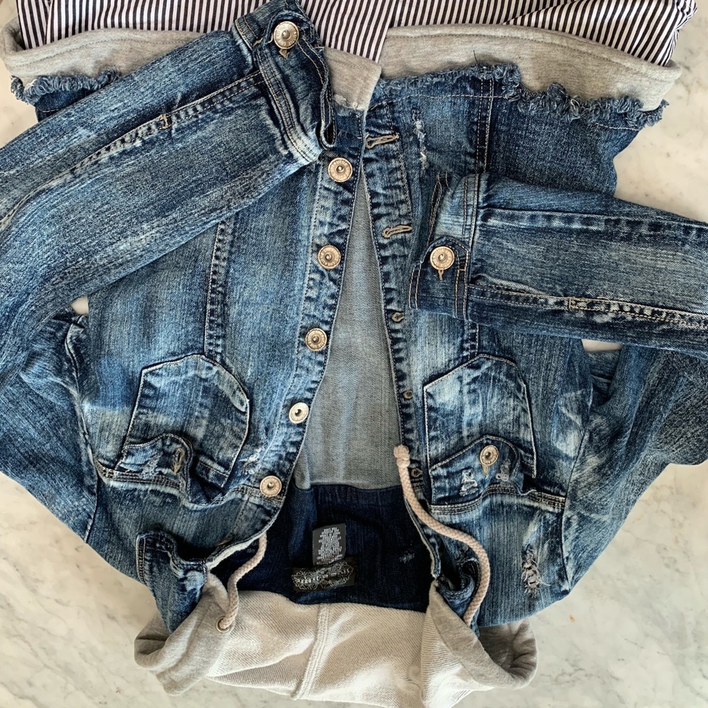 Denim and Sweatershirt Hooded Jacket with stripes